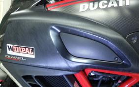 DUCATI DIAVEL Carbon 2013