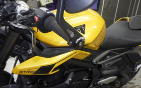 TRIUMPH STREET TRIPLE RS 2023