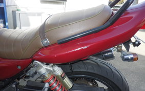 SUZUKI GSX250FX ZR250C