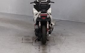 YAMAHA TRICITY 125 SE82J