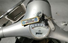 VESPA 125 PRIMA BEIGE RAET3 VMB1T