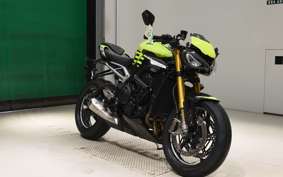 TRIUMPH STREET TRIPLE RS 2023