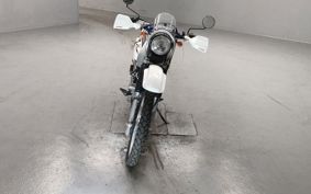 SUZUKI DJEBEL200 SH42A