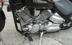 YAMAHA DRAGSTAR 1100 2002 VP13J