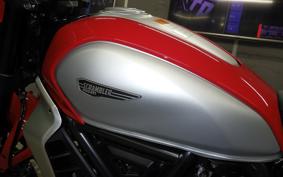 DUCATI SCRAMBLER ICON 2025