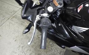 HONDA CBR250R GEN 3 2003 MC41