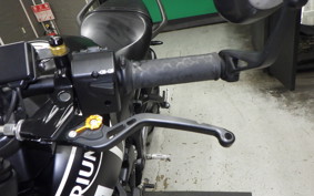 TRIUMPH TRIDENT 660 2023