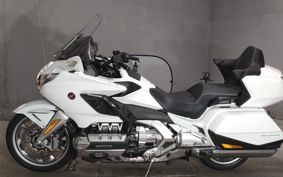 HONDA GL1800 TOUR DCT SC79