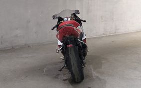 SUZUKI GSX-R1000 2003 GT75A