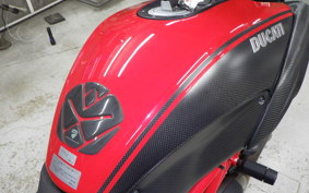 DUCATI DIAVEL Carbon 2012