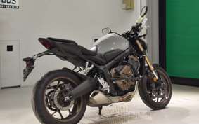 HONDA CB650R E-Clutch 2025 RH17