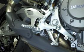 DUCATI ストリート FIGHTER V2S 2025