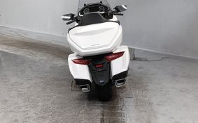 HONDA GL1800 TOUR DCT SC79