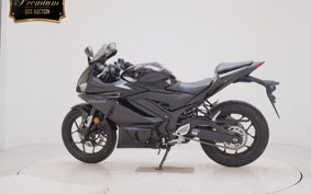 YAMAHA YZF-R25 A 2025 RG74J