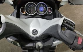 SYM GTS125i ..