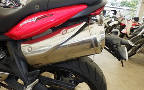 TRIUMPH STREET TRIPLE 2010