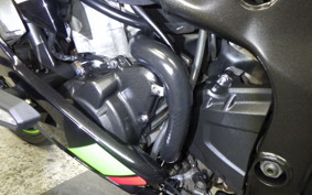 KAWASAKI ZX-25R 2002 ZX250E