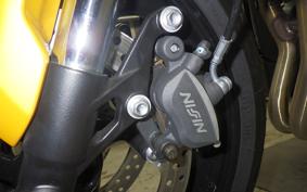 TRIUMPH TRIDENT 660 2025