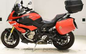 BMW S1000XR