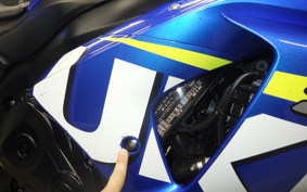 SUZUKI GSX-R1000 2015