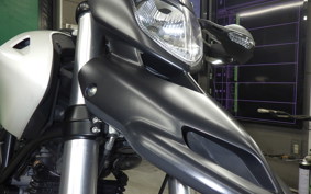 DUCATI HYPERMOTARD 796 2011