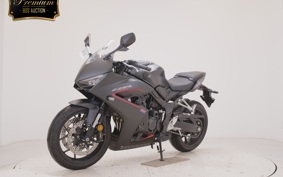 HONDA CBR650R E-Clutch 2025 RH17