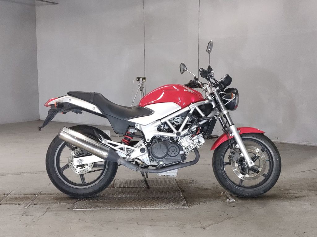 Фото Honda VTR 250 2010 с японского аукциона