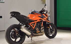 KTM 1290 SUPER DUKE R 2021