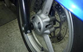 SUZUKI GSR250S