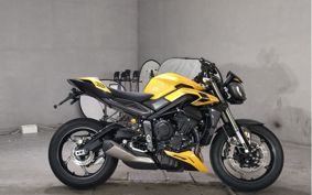 TRIUMPH STREET TRIPLE RS 2025 HDA614