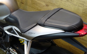 TRIUMPH  TRIUMPH  STREET  TRIPLE RS 2018 HDA464