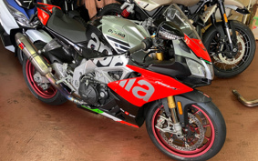 APRILIA RSV4 RF 2018 ZD4KE