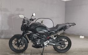 HONDA CB250R MC52