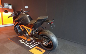 KTM 1390 SUPER DUKE R EVO V3940