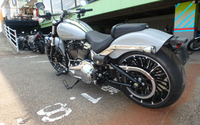 HARLEY FXBR 2024 YEZ