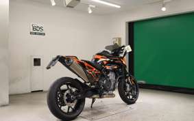 KTM 890 DUKE GP 2023