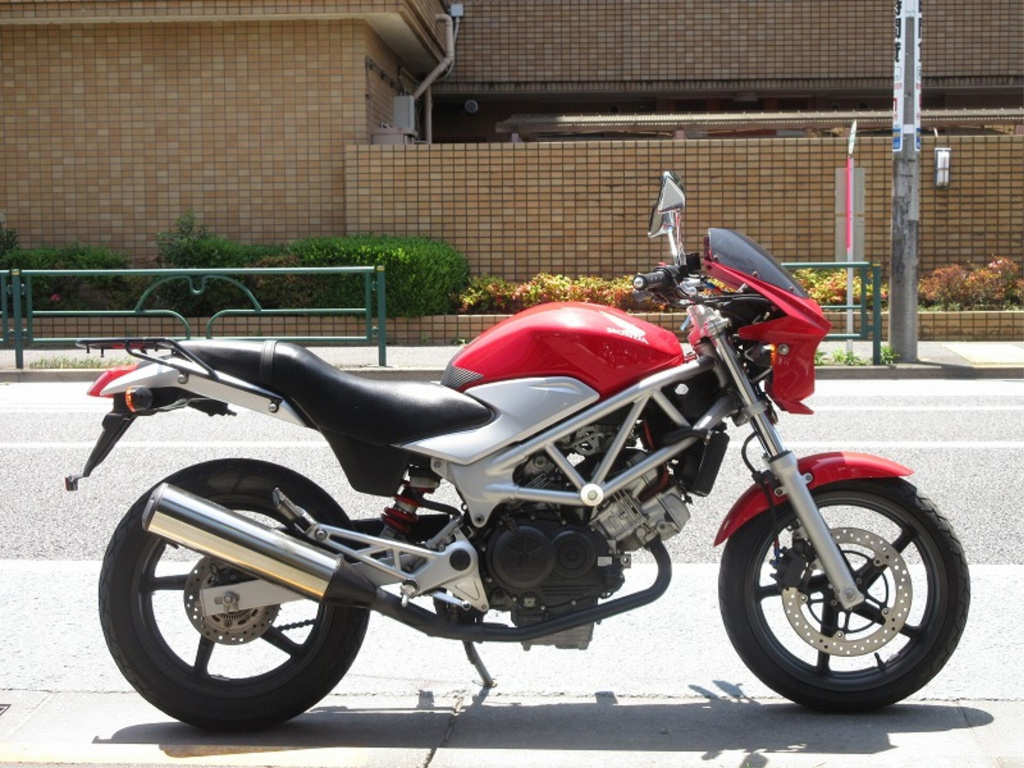 Фото Honda VTR 250 2010 с японского аукциона