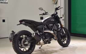 DUCATI SCRAMBLER ICON 2025
