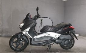 YAMAHA X-MAX 250 SG25