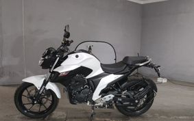 YAMAHA FZ25 RG42