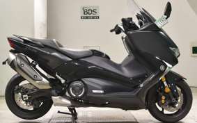 YAMAHA T-MAX 530 DX 2017 SJ15J