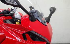 DUCATI SUPER SPORT 2021 1V00