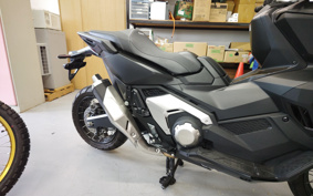 HONDA X-ADV 750 2023 RH10