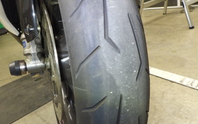 TRIUMPH DAYTONA 675 R