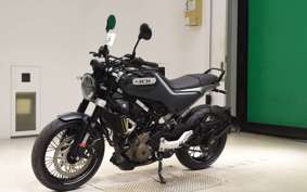 HUSQVARNA SVARTPILEN 401 2021