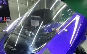 YAMAHA YZF-R1 2017