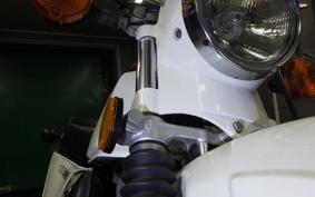 SUZUKI TS185 2001