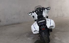 HONDA NM4 VULTUS -02 RC82