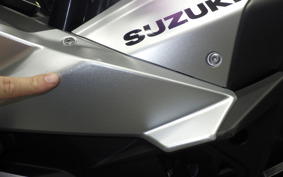 SUZUKI GSX-8R 2025 EM1AA