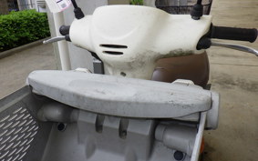 SUZUKI LET's 4 Basket CA43A